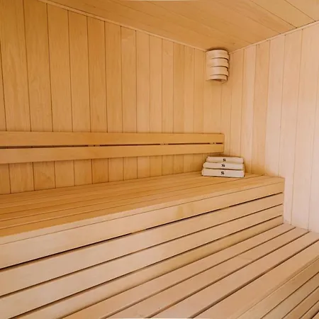 Crowonder Santa Barbara Majestic With Large Heated Swimming Pool And Sauna プリヴラカ
